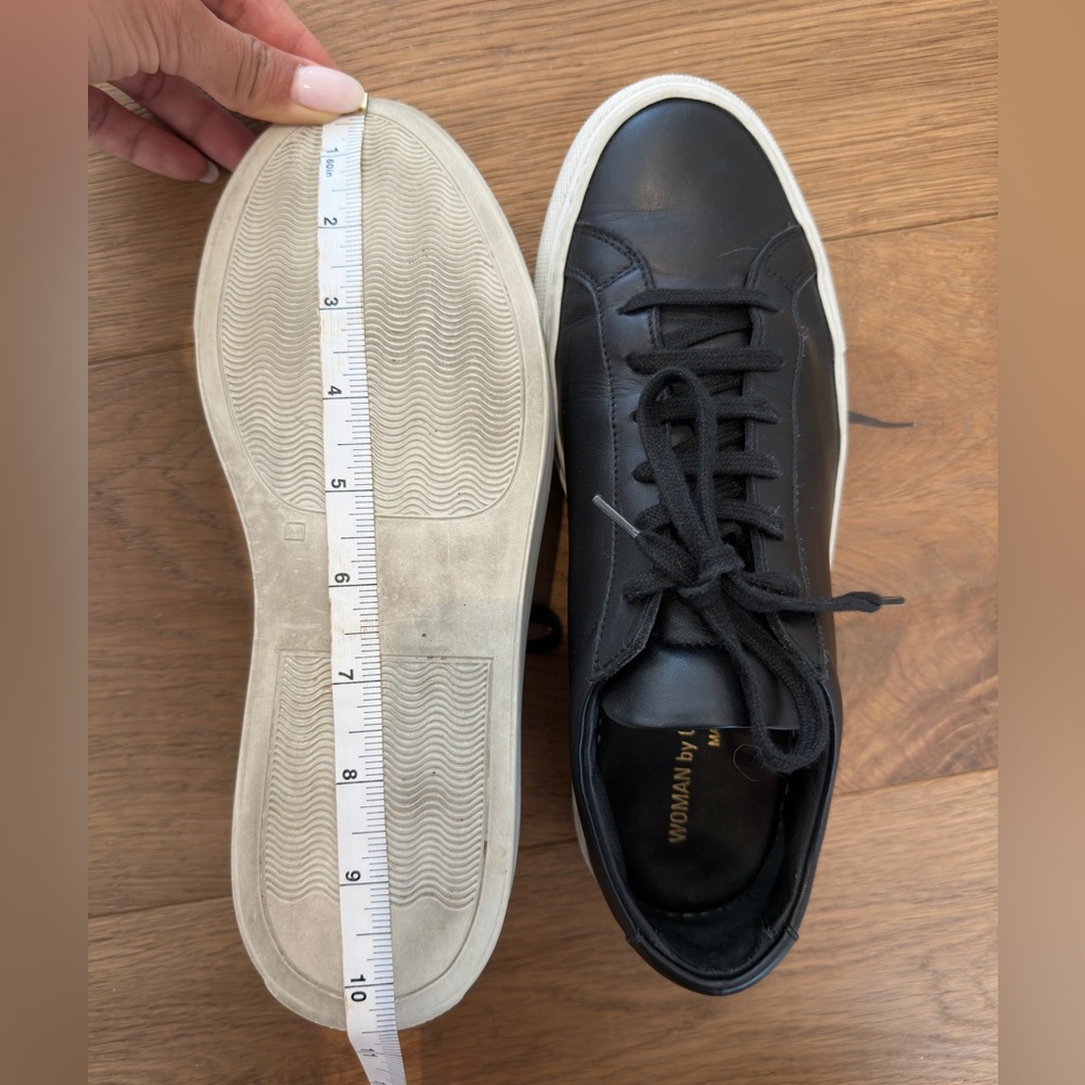 Common Projects Achilles low top sneaker. Black leather with white sole, Size 37 - Picture 10 of 10